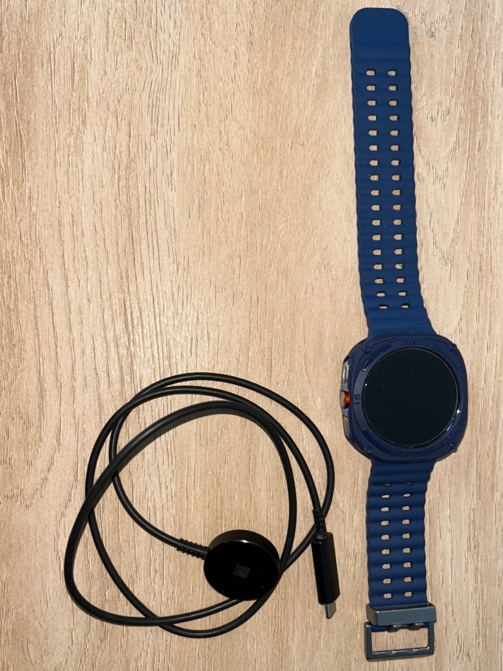 Samsung Galaxy Watch Ultra Smartwatch - Marine Blue with Magnetic Charger